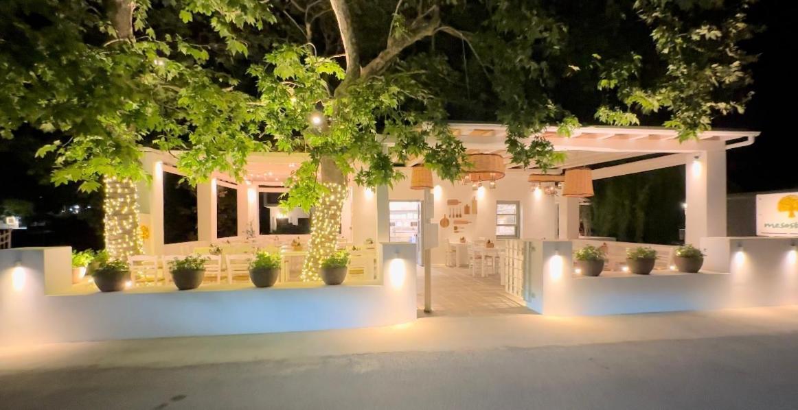Paris Studios & Apartment Agia Paraskevi  Luaran gambar