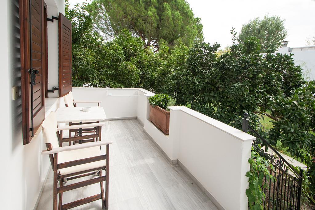 Paris Studios & Apartment Agia Paraskevi  Luaran gambar